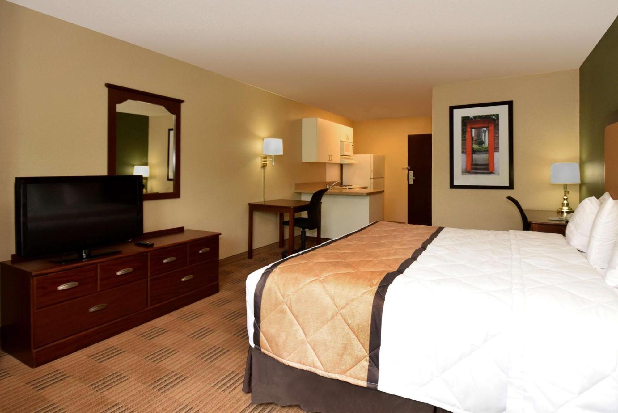 Extended America - - West End Hotel 2*