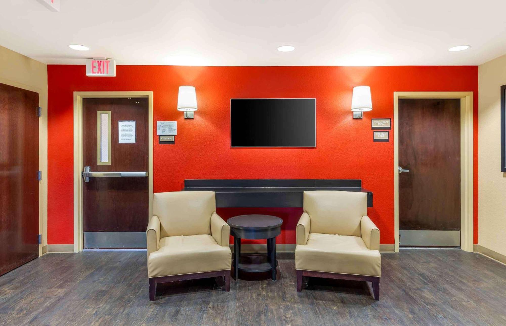 Extended America - - West End Hotel 2*